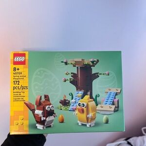 LEGO Spring Animal Adventure Set - Brown, Yellow, Blue